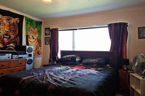 Photo of property in 2/2 Broadway, Waitara, 4320