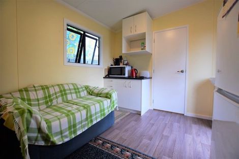 Photo of property in 57 Pomaria Road, Henderson, Auckland, 0610