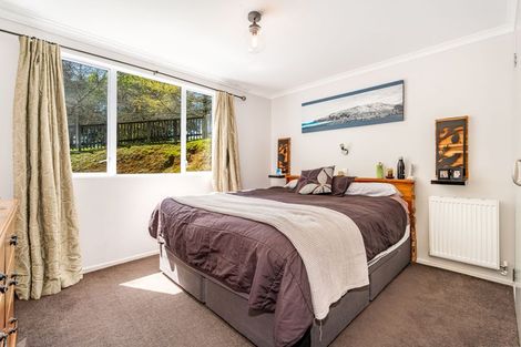 Photo of property in 52 Katherine Mansfield Drive, Whitemans Valley, Upper Hutt, 5371