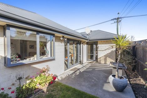 Photo of property in 26a Sawyers Arms Road, Northcote, Christchurch, 8052