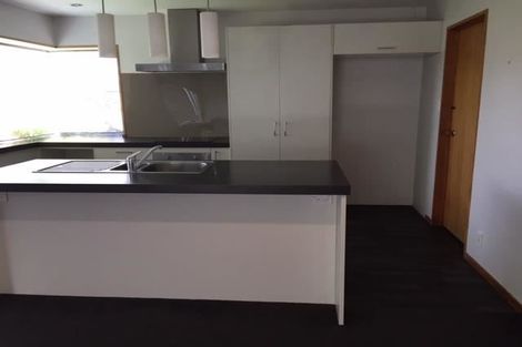 Photo of property in 2/144a Yaldhurst Road, Sockburn, Christchurch, 8042