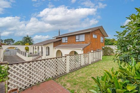 Photo of property in 14 Norfolk Crescent, Otaki Beach, Otaki, 5512