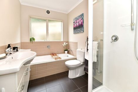 Photo of property in 10a Melia Place, Stanmore Bay, Whangaparaoa, 0932