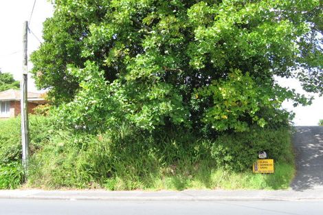 Photo of property in 1/75d Target Road, Totara Vale, Auckland, 0629