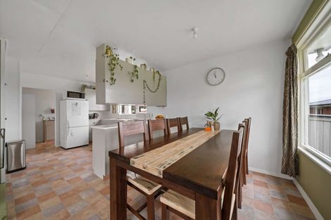 Photo of property in 10 Main Road, Owaka, 9535