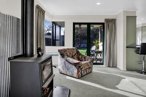 Photo of property in 190 Glover Road, Hawera, 4610