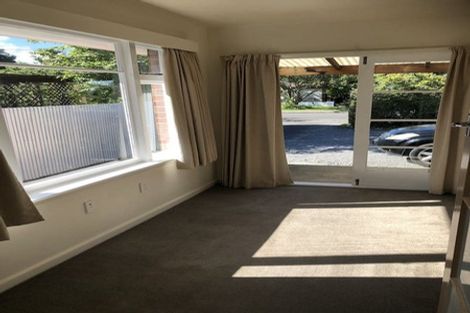 Photo of property in 11 Worthy Street, Ilam, Christchurch, 8041