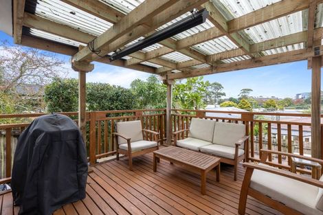 Photo of property in 78 Vodanovich Road, Te Atatu South, Auckland, 0610