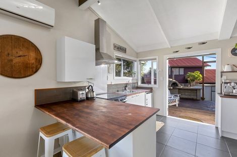Photo of property in 6a Tiri Road, Manly, Whangaparaoa, 0930