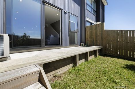 Photo of property in 14/62u Spenmoor Street, Newlands, Wellington, 6037