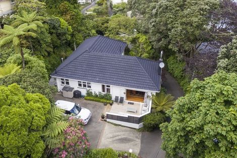 Photo of property in 64a Simla Crescent, Khandallah, Wellington, 6035