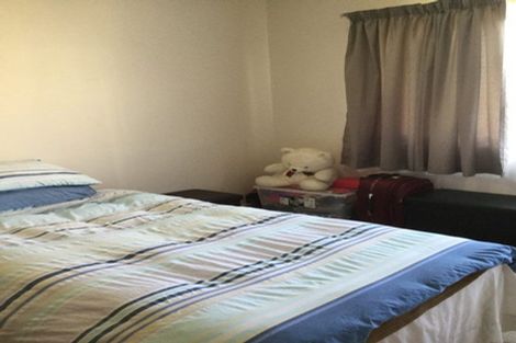 Photo of property in 10 Archibald Road, Kelston, Auckland, 0602