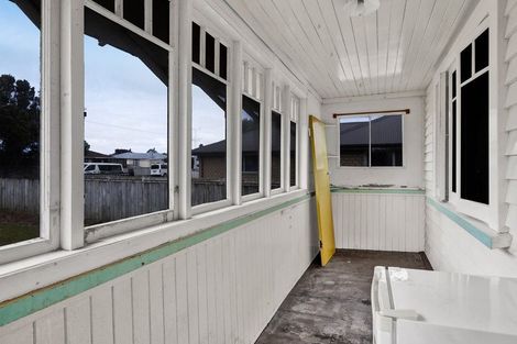 Photo of property in 23 Turuturu Road, Hawera, 4610