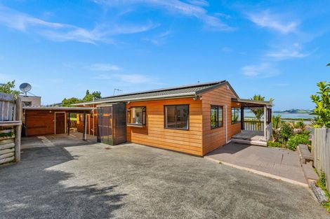 Photo of property in 70 West View Crescent, Onerahi, Whangarei, 0110
