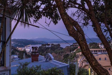 Photo of property in 196 Glenmore Street, Northland, Wellington, 6012