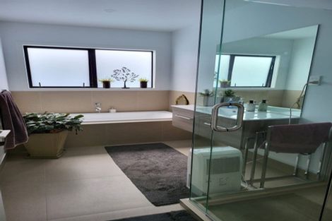 Photo of property in 9 Makete Crescent, Hobsonville, Auckland, 0618