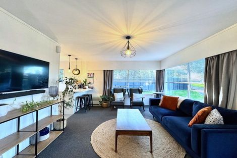 Photo of property in 2/15 Gloaming Place, Conifer Grove, Takanini, 2112