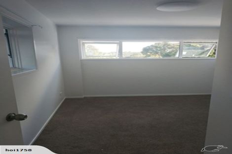 Photo of property in 2/77 Stanaway Street, Hillcrest, Auckland, 0627