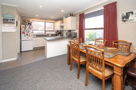Photo of property in 83 Vancouver Crescent, Wainoni, Christchurch, 8061