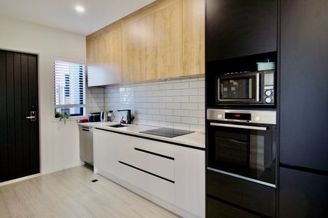 Photo of property in 2a Mcquoid Place, Glenfield, Auckland, 0629