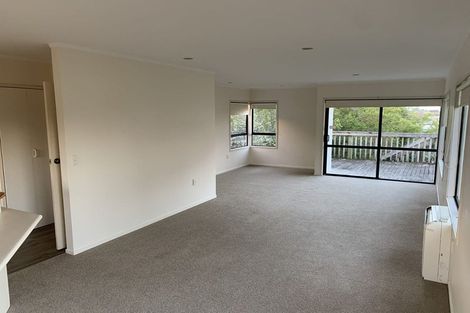 Photo of property in 1/3 Fayette Place, Te Atatu South, Auckland, 0610
