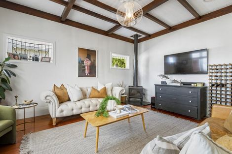 Photo of property in 40 Ngataringa Road, Devonport, Auckland, 0624