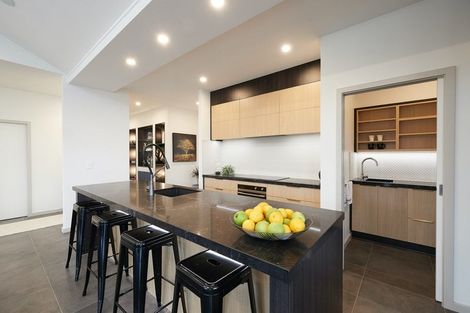 Photo of property in 2 Harrison Close, Cambridge, 3434