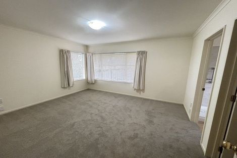 Photo of property in 8 Rosebay Rise, Henderson, Auckland, 0610