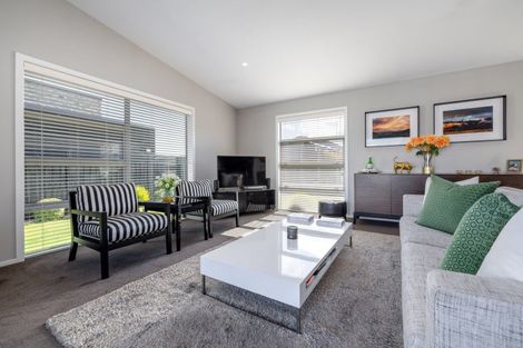 Photo of property in 36 Minaret Ridge, Wanaka, 9305