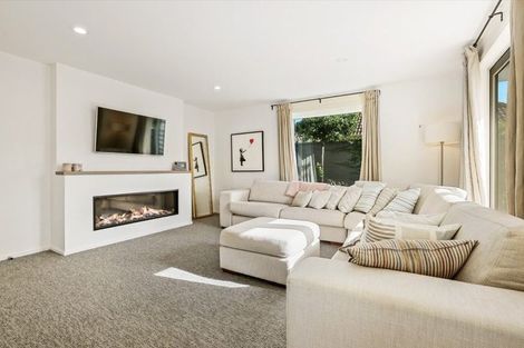 Photo of property in 34 Aikmans Road, Merivale, Christchurch, 8014