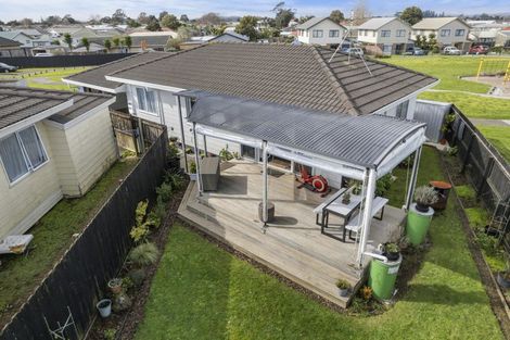 Photo of property in 1/11 Volta Place, Clendon Park, Auckland, 2103