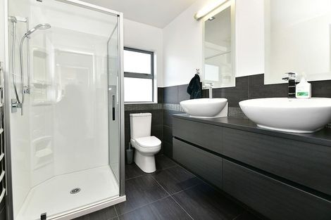 Photo of property in 30 Manhattan Rise, Orewa, 0931