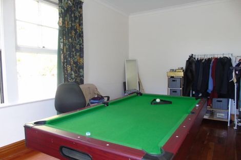 Photo of property in 55 Garden Road, Northland, Wellington, 6012