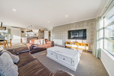 Photo of property in 6 Bluejacket Place, Whitby, Porirua, 5024