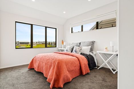 Photo of property in 4 Hea Road, Hobsonville, Auckland, 0616