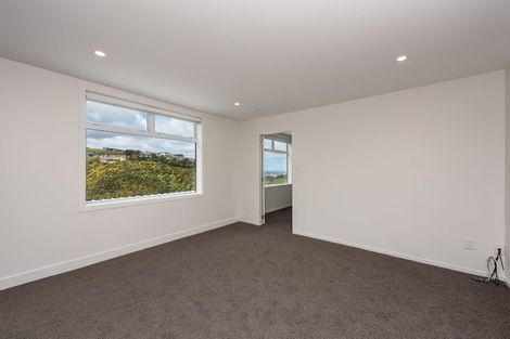Photo of property in 25f2 Kitchener Terrace, Johnsonville, Wellington, 6037