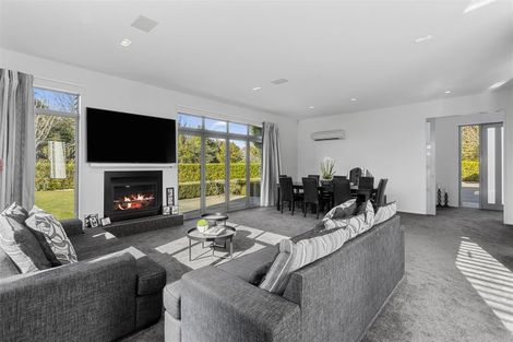 Photo of property in 97e Englefield Road, Northwood, Christchurch, 8051