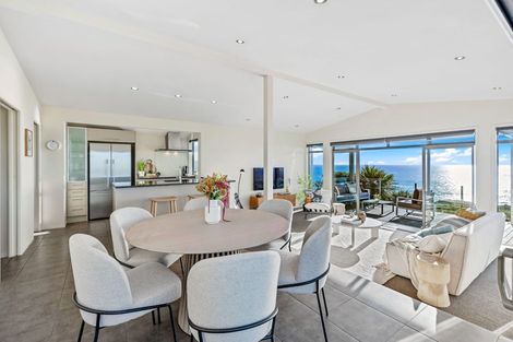 Photo of property in 42 Waitea Road, Muriwai, Waimauku, 0881