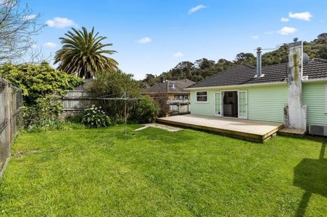 Photo of property in 96 Hair Street, Wainuiomata, Lower Hutt, 5014