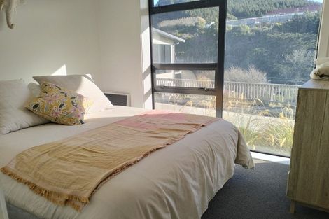 Photo of property in 4 William Earp Place, Tawa, Wellington, 5028