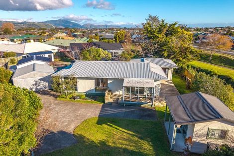 Photo of property in 40 Rosewood Place, Paraparaumu, 5032