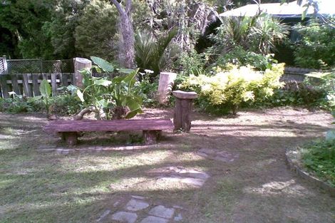 Photo of property in 19 Hiwihau Place, Glenfield, Auckland, 0629