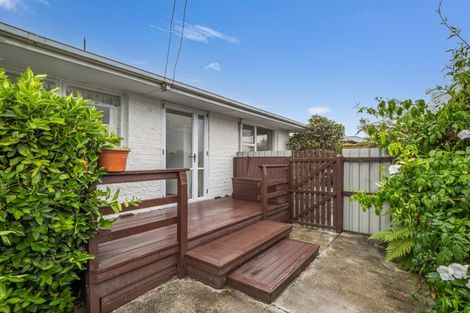 Photo of property in 1/17 Lake Terrace Road, Burwood, Christchurch, 8061