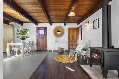 Photo of property in 6 Estuary Street, Makara Beach, Karori, 6972