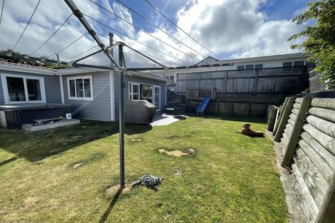 Photo of property in 33 Dominion Park Street, Johnsonville, Wellington, 6037