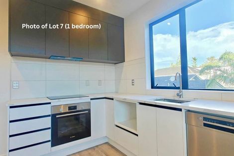 Photo of property in 8/18 Sylvan Crescent, Te Atatu South, Auckland, 0610