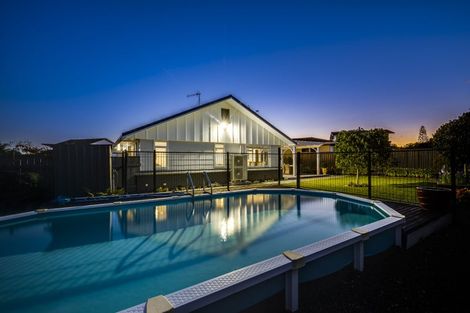 Photo of property in 35 Holyrood Street, Taradale, Napier, 4112