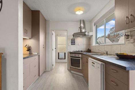 Photo of property in 2/28 Prestons Road, Redwood, Christchurch, 8051