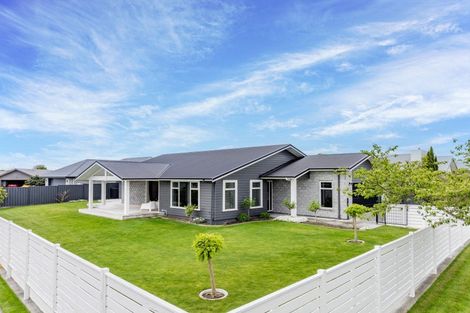 Photo of property in 9 Whakatomo Place, Havelock North, 4130