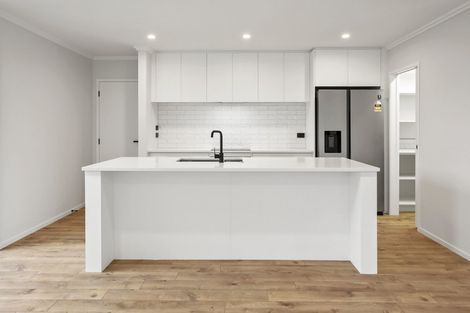 Photo of property in 28 Isobel Hodgson Drive, Cambridge, 3434